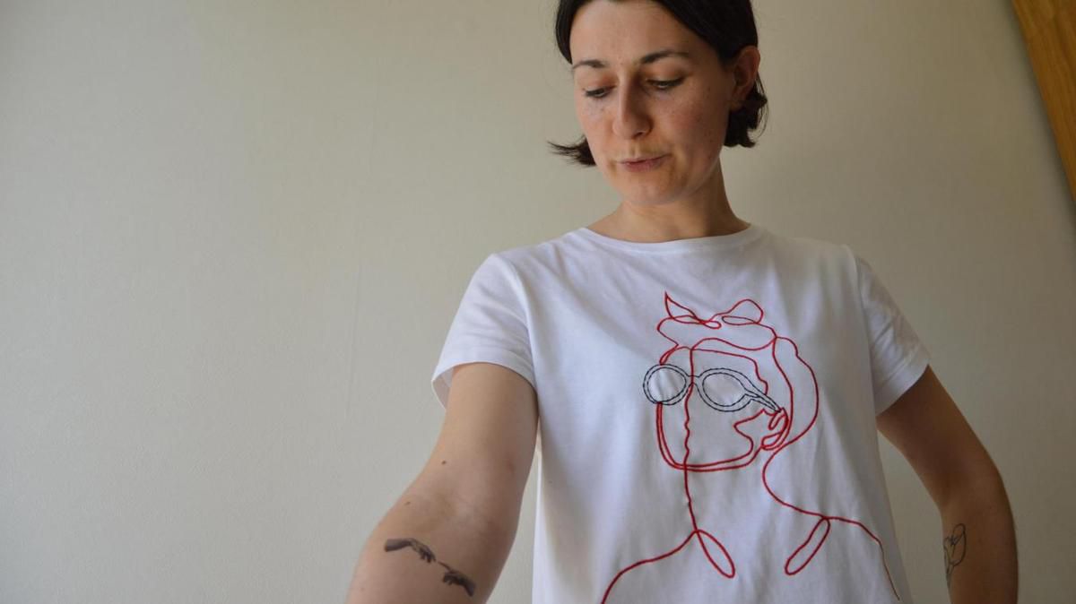 Cécile Harleaux crée des tatouages éphémères à partir d’œuvres d’art