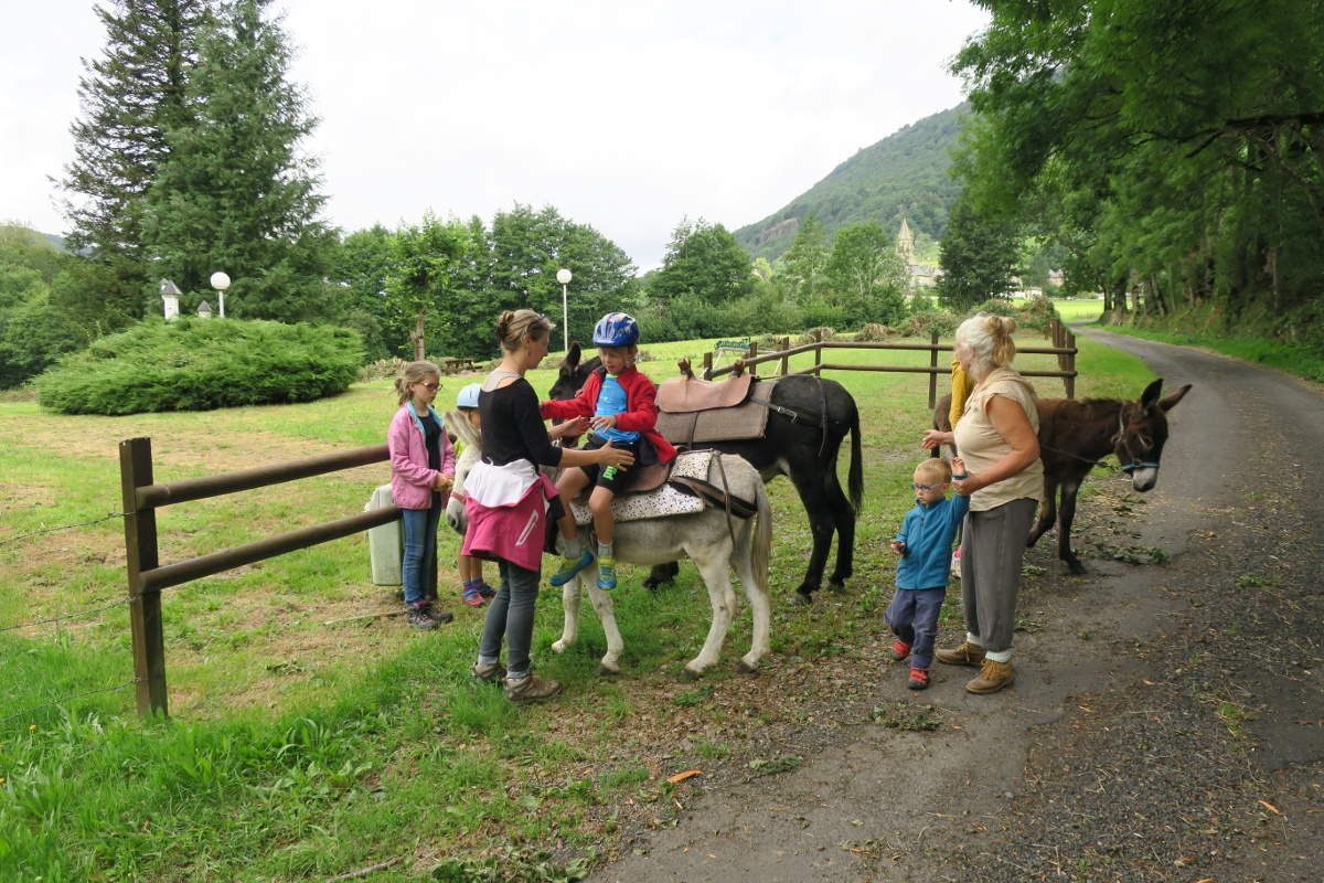 Un trio de choc prêt à partir en rando