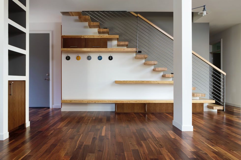 Hardwood Floor Installation: How to Improve the Design of Your Stairs