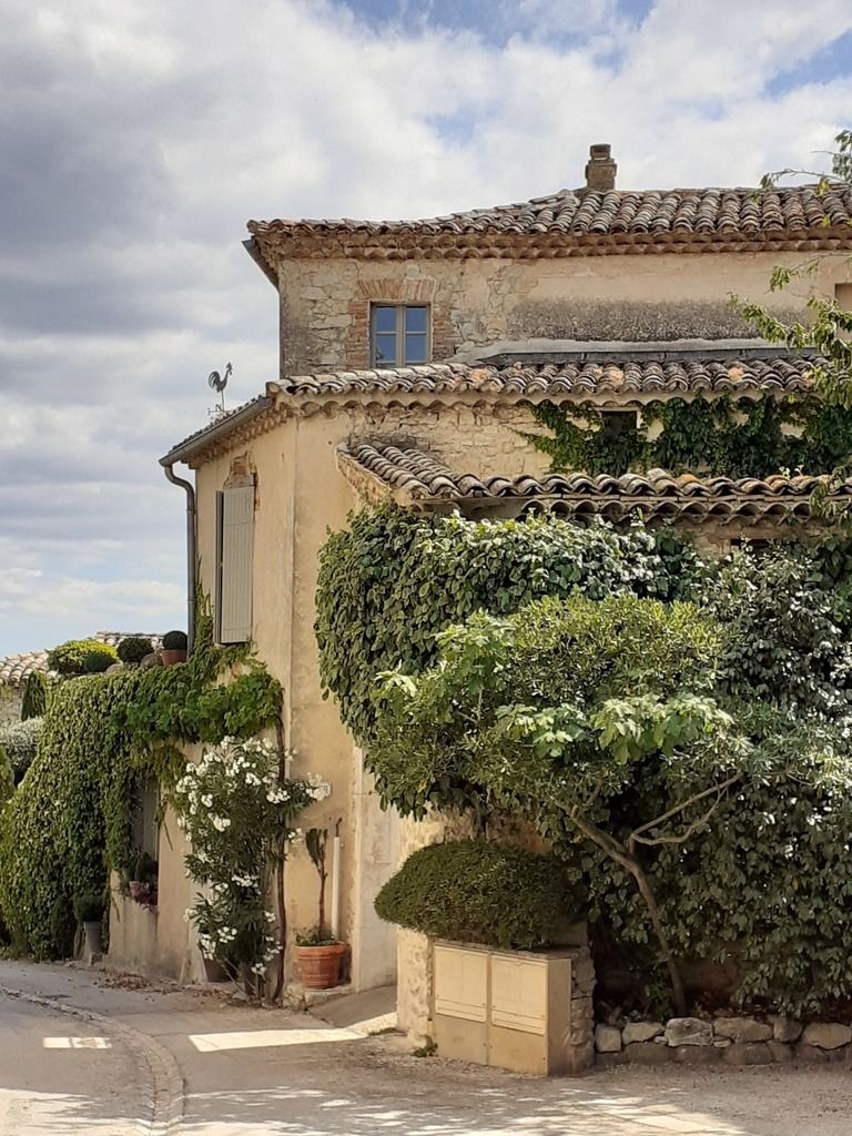 village de Lussan