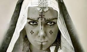 Les tatouages berbères- The Berber tattoos