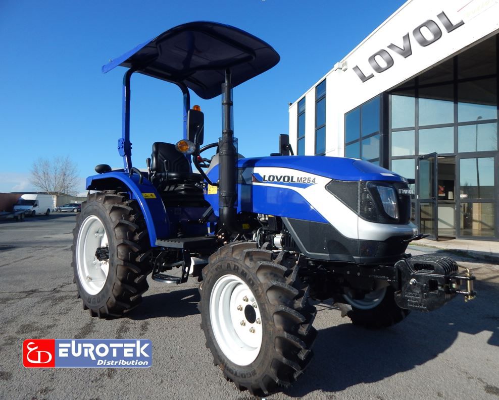 tracteur Lovol pour entretien des prairies - châteaux manoirs propriétés - Eurotek