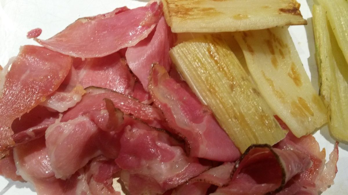 Gratin de cotes de blettes au jambon