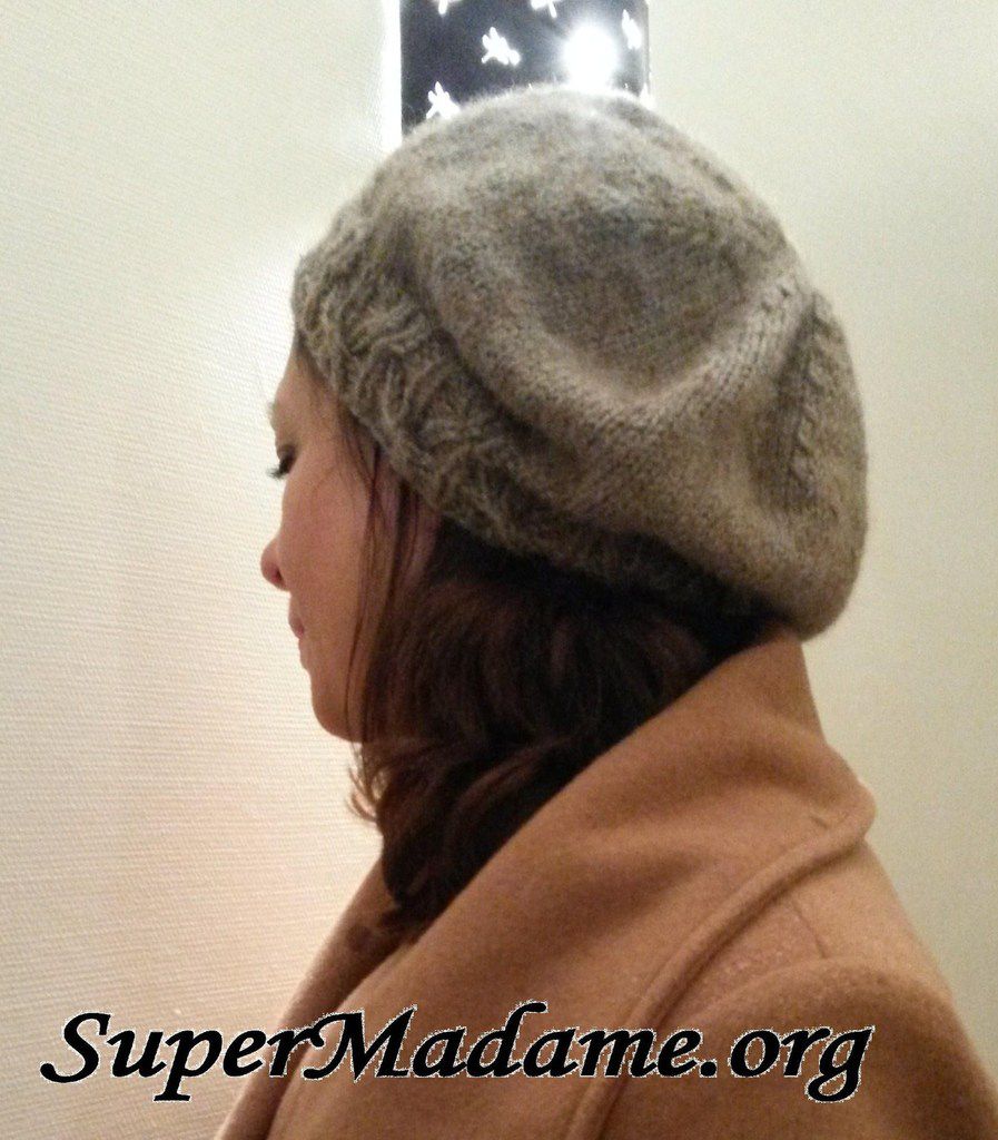 Modèle de tricot gratuit bonnet slouchy béret