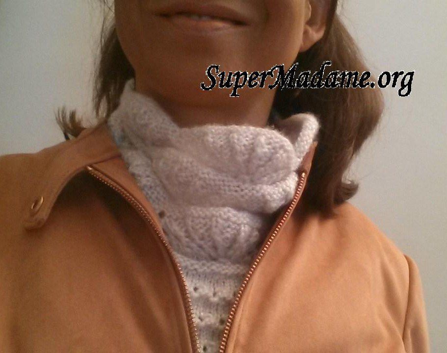 Modèle tricot gratuit : tour de cou cache-col féminin