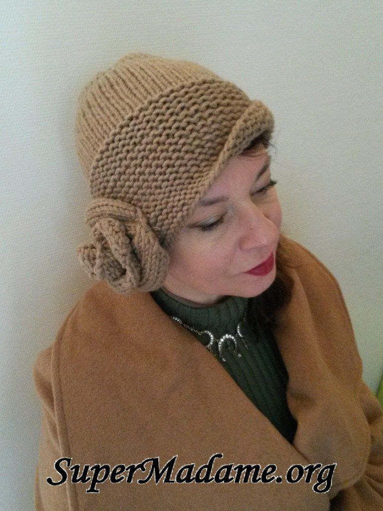 Tuto tricot bonnet cloche à la rose