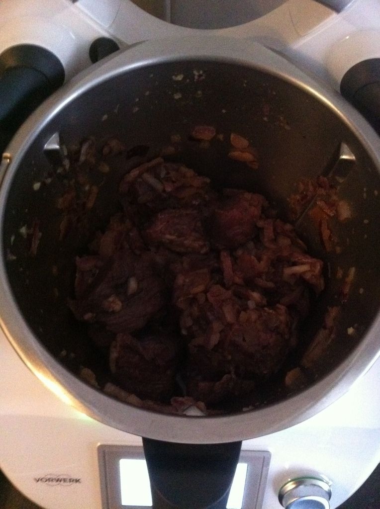 Joue De Boeuf A La Bourguignone Thermomix La Cuisine De Fanie