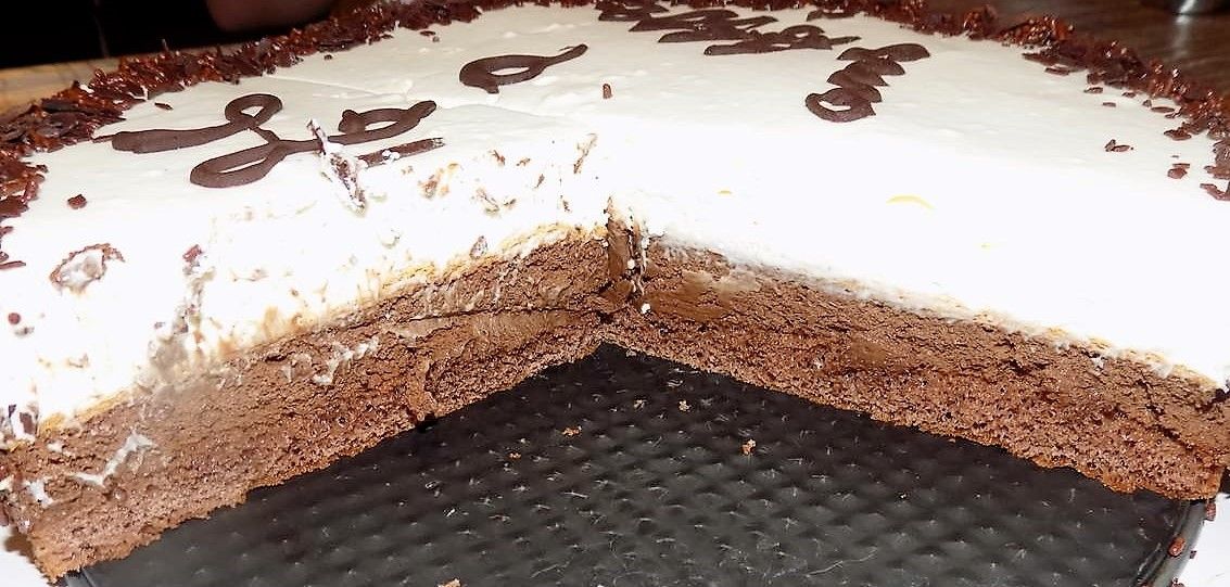 Gateau D Anniversaire Chocolat Et Vanille Dukan La Cuisine De Fanie