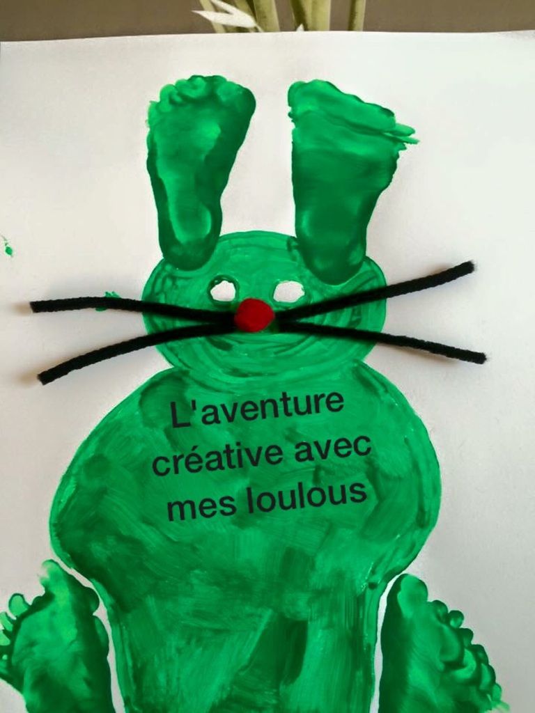 Lapins en peinture avec les pieds - L'aventure créative avec mes loulous