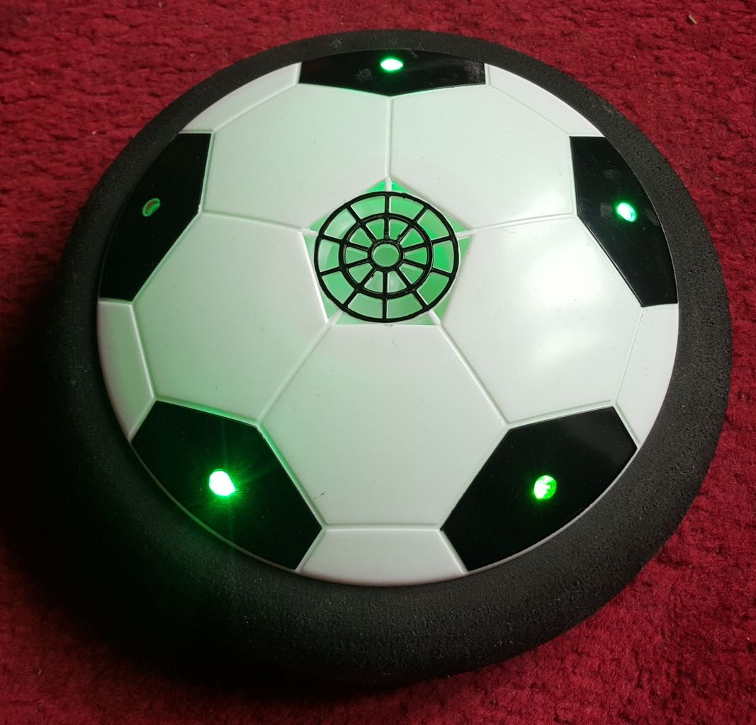 Ballon de Foot aéroglisseur lumineux intérieur et même indoor qui va bien  !!! - Crozaclive : blog famille - CLERMONT FERRAND / Auvergne Rhône Alpes