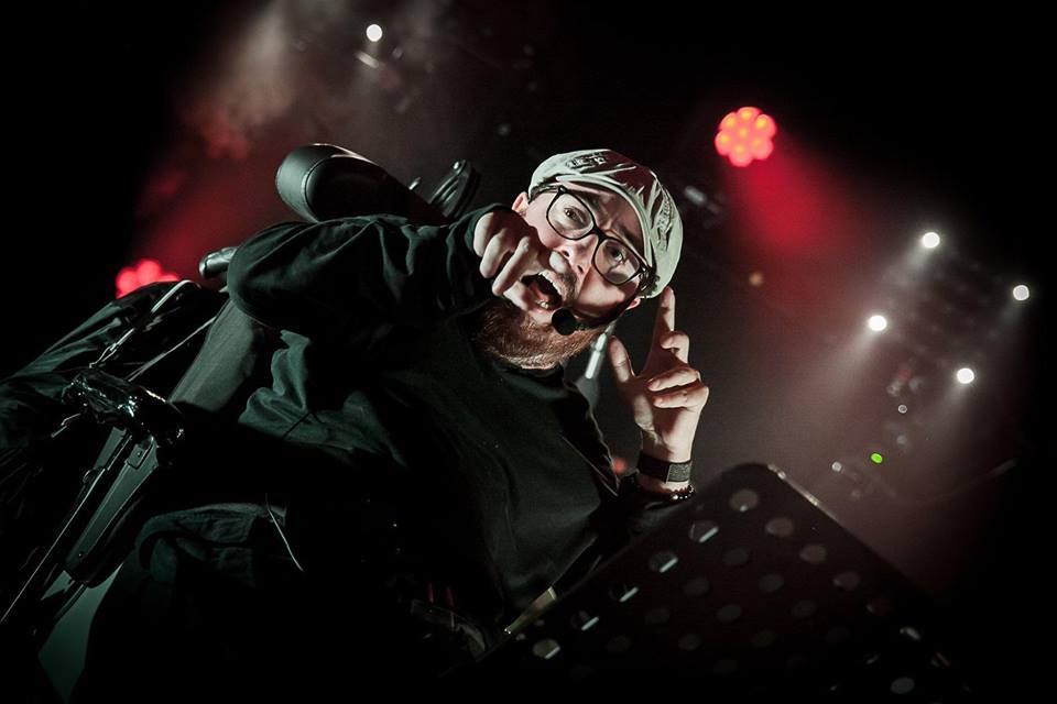 GAETAN DESCHAMPS (Auteur, Parolier...)