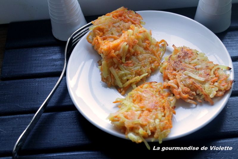 Röstis de pommes de terre, carottes et patate douce