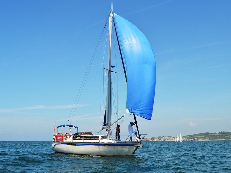 Prise en main de Voiliers Coaching Personnalisé - Location de voiliers avec  Skipper - Croisière Cote basque de la demi journée à la semaine - Prise en  Main de Voiliers Cours particuliers