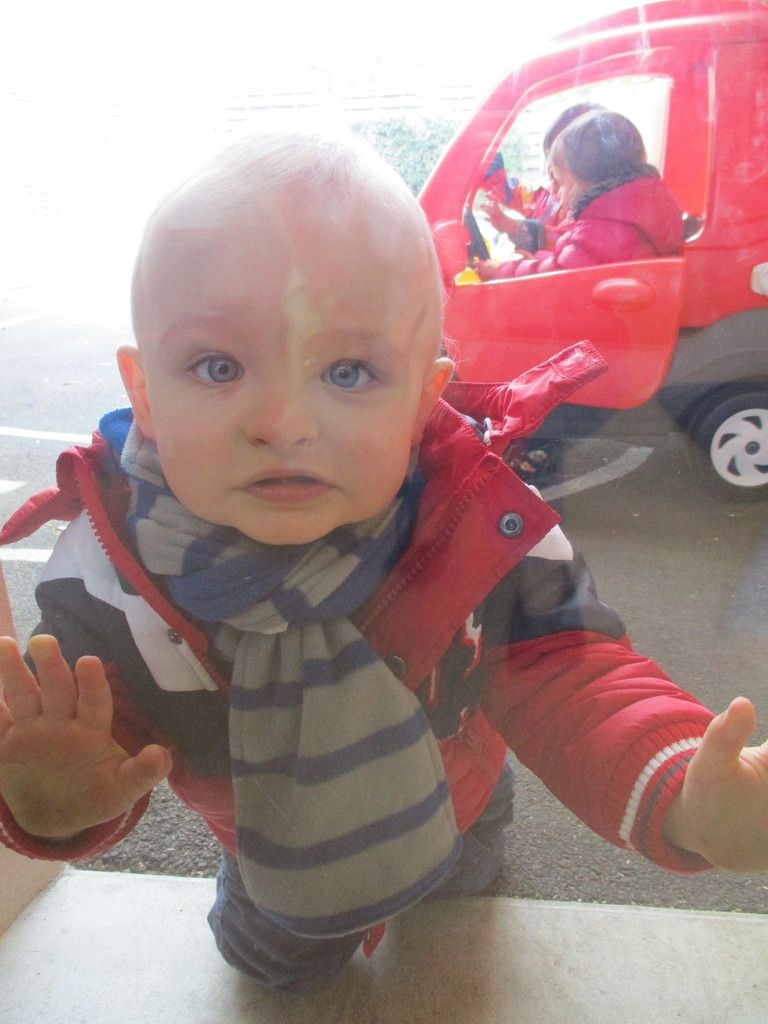 Dans le jardin - La Boite à Malice (Aucun contact via le blog, merci de