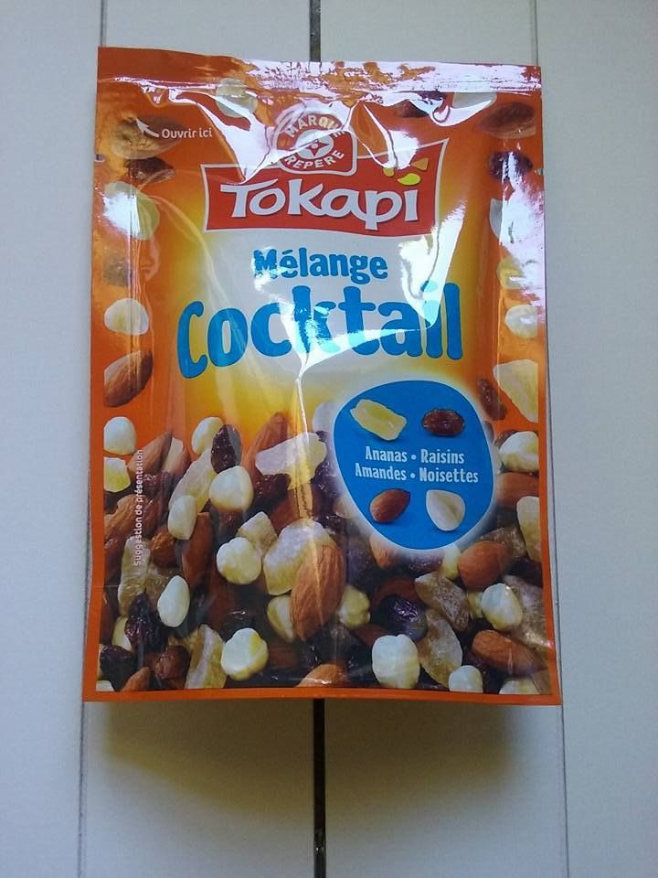 18 g mélange de cocktail amandes, noisettes, raisins, ananas : 3 sp