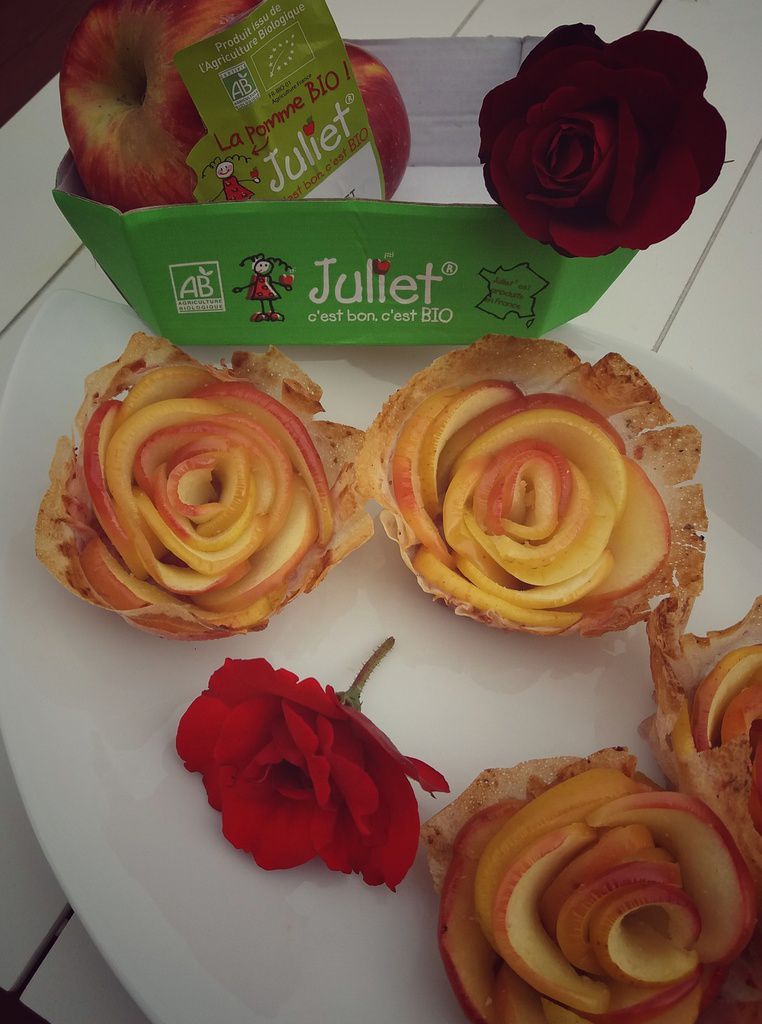 Roses de pomme Juliet en feuille de brick