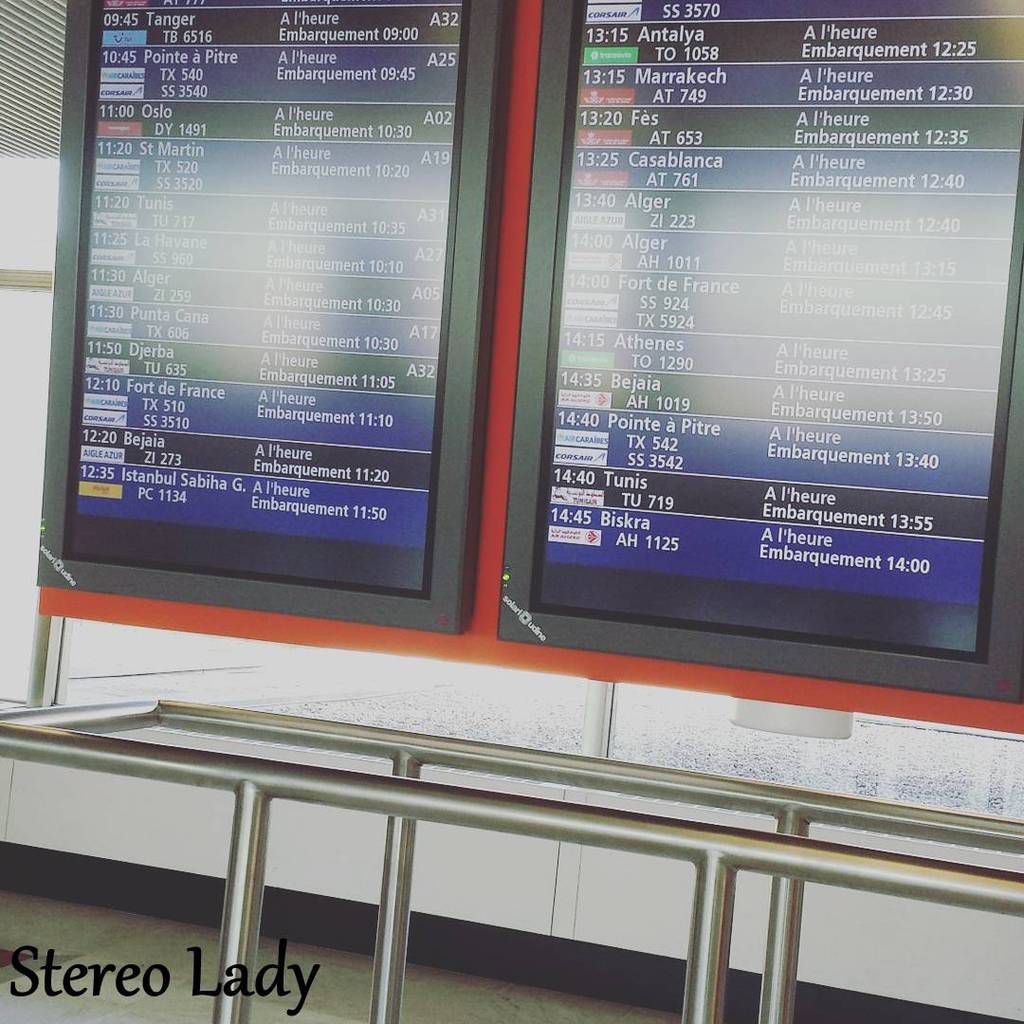 Stereo Lady Paris Orly Sud Aéroport