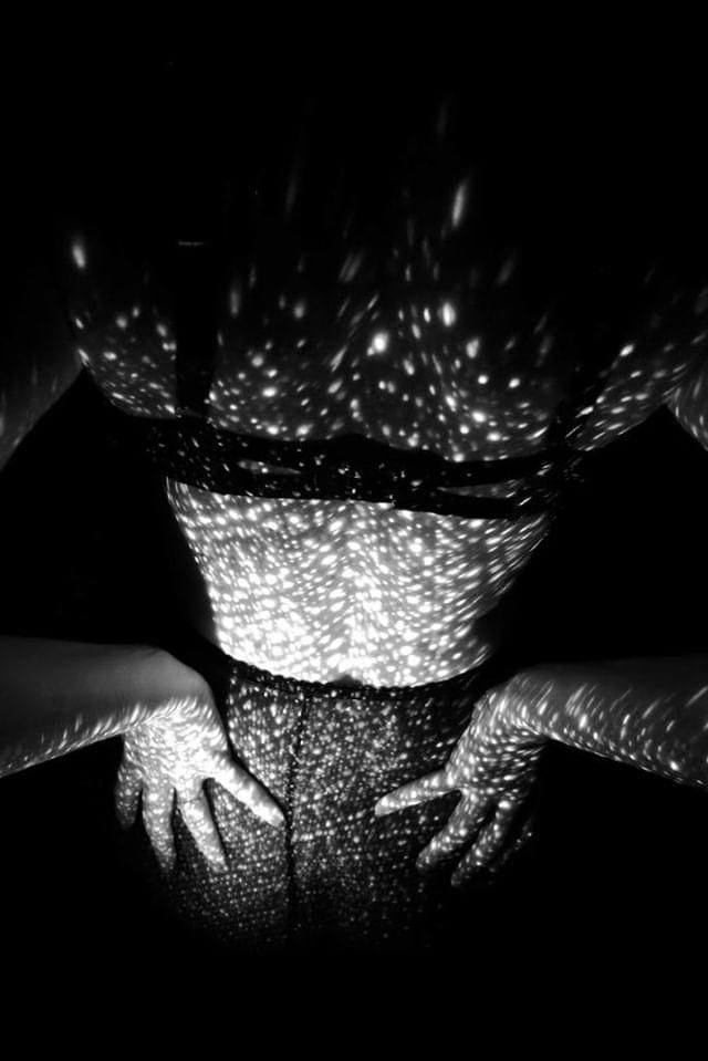 Nikos En Vrai à L Ombre Des Lumières De l'ombre à la lumière by Basile Minatchy... - basdesoie.over-blog.com