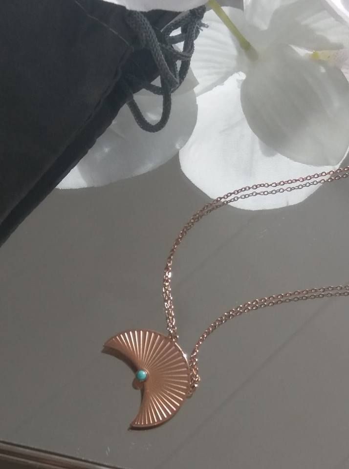 collier lune or rose