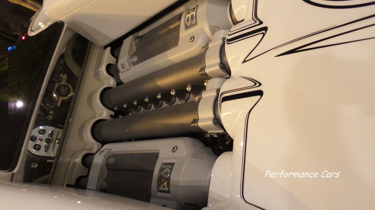 Or blanc et porcelaine