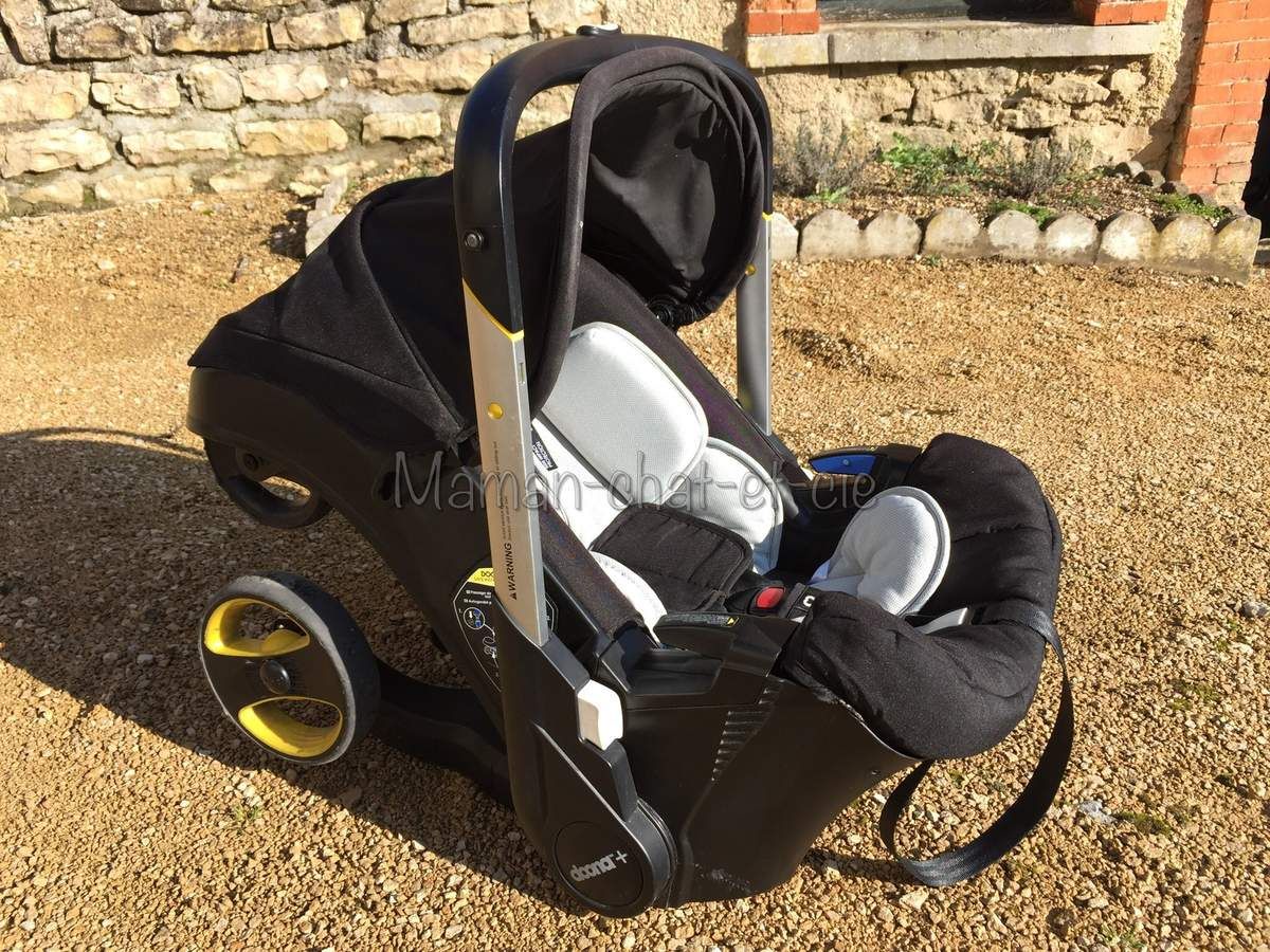 On a testé pour toi... Doona, le siège auto qui se transforme en poussette!  - Maman chat et cie: 2 marmots, 3 chats minou, et les parents!