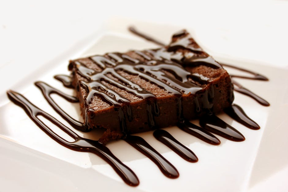Bạn hoàn toàn có thể khắc phục tình trạng Brownie bị cứng