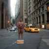 Faustine Nona From Her Body Sprang Their Greatest Wealth (De son corps jaillit leur plus grande richesse) autoportrait Wall Street. ancien marché aux esclaves