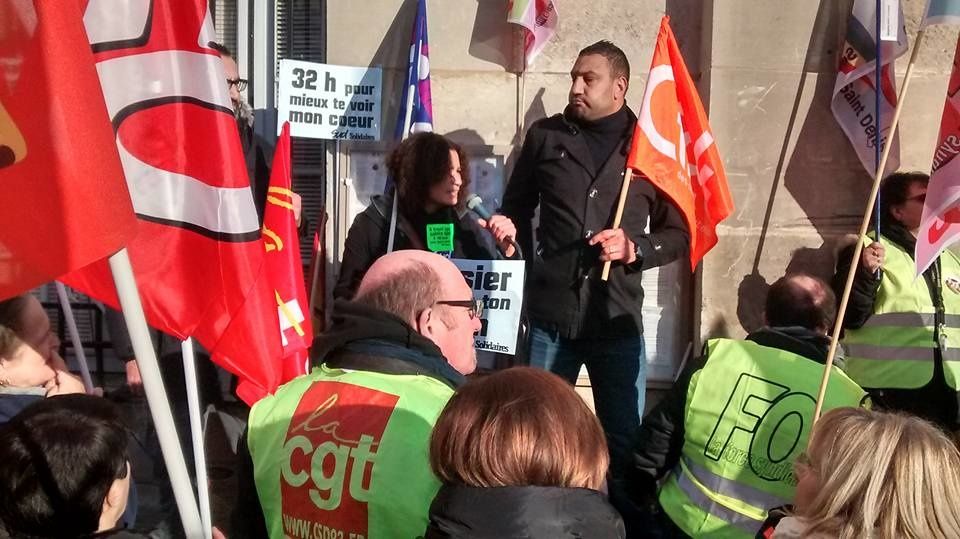 Des images prises devant la mairie (Camarades de SUD Education et de la CGT RATP)