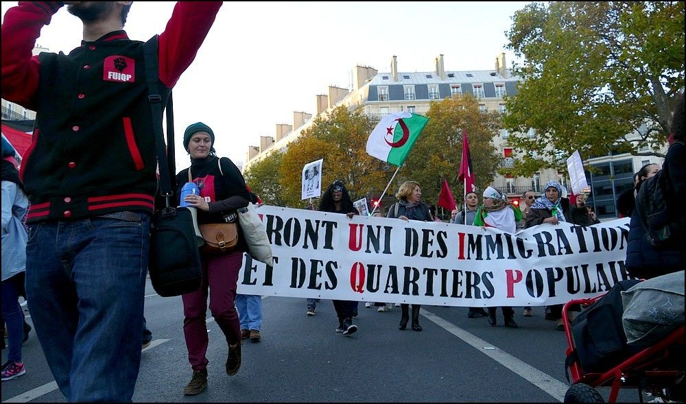 Femmes en lutte à la marche de la dignité et contre le racisme  : Khlass !