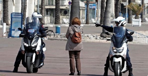 "La surveillance intrusive sera considérée comme un petit prix à payer pour la liberté fondamentale d'être avec d'autres personnes", prédit Gideon Lichfield. (Crédits : ERIC GAILLARD)