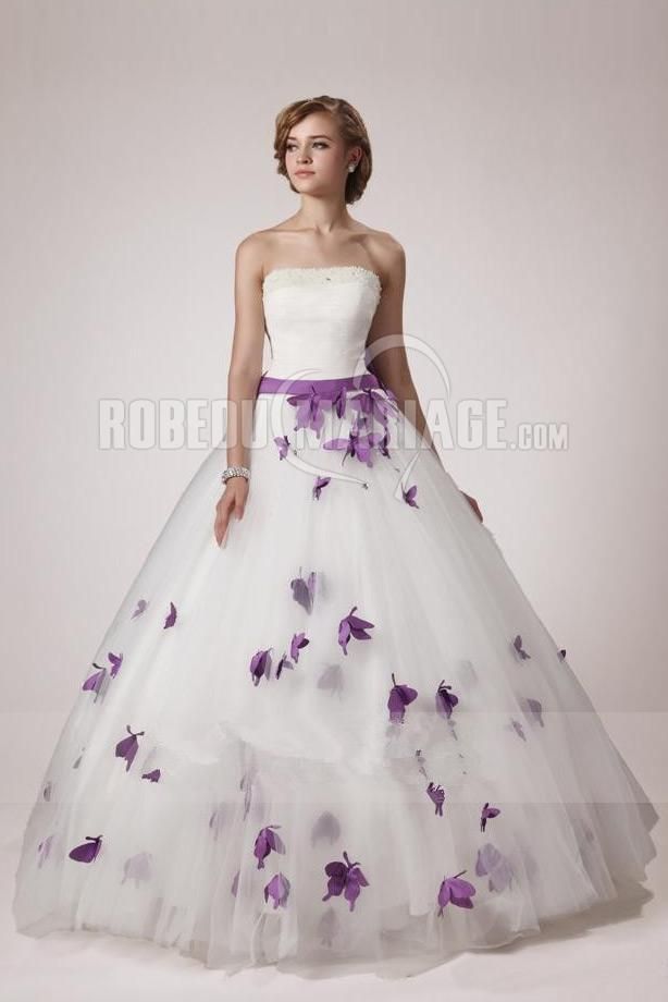 Robe De Mariee Couleur Pour Completer Le Mariage Vetements De Mariage Pas Cher