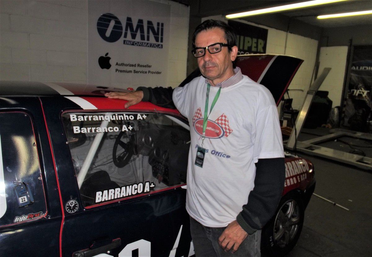DeCarvalhoJournalist at AIC Curityba International Autodrom (AIC), Pinhais town in 2019, visiting Barranco Team boxes