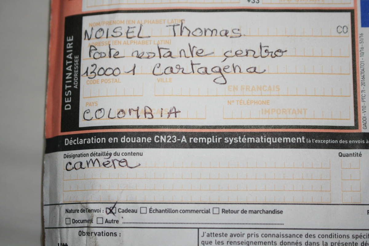 Recevoir un colis en Colombie Thomas et Camille autour du monde