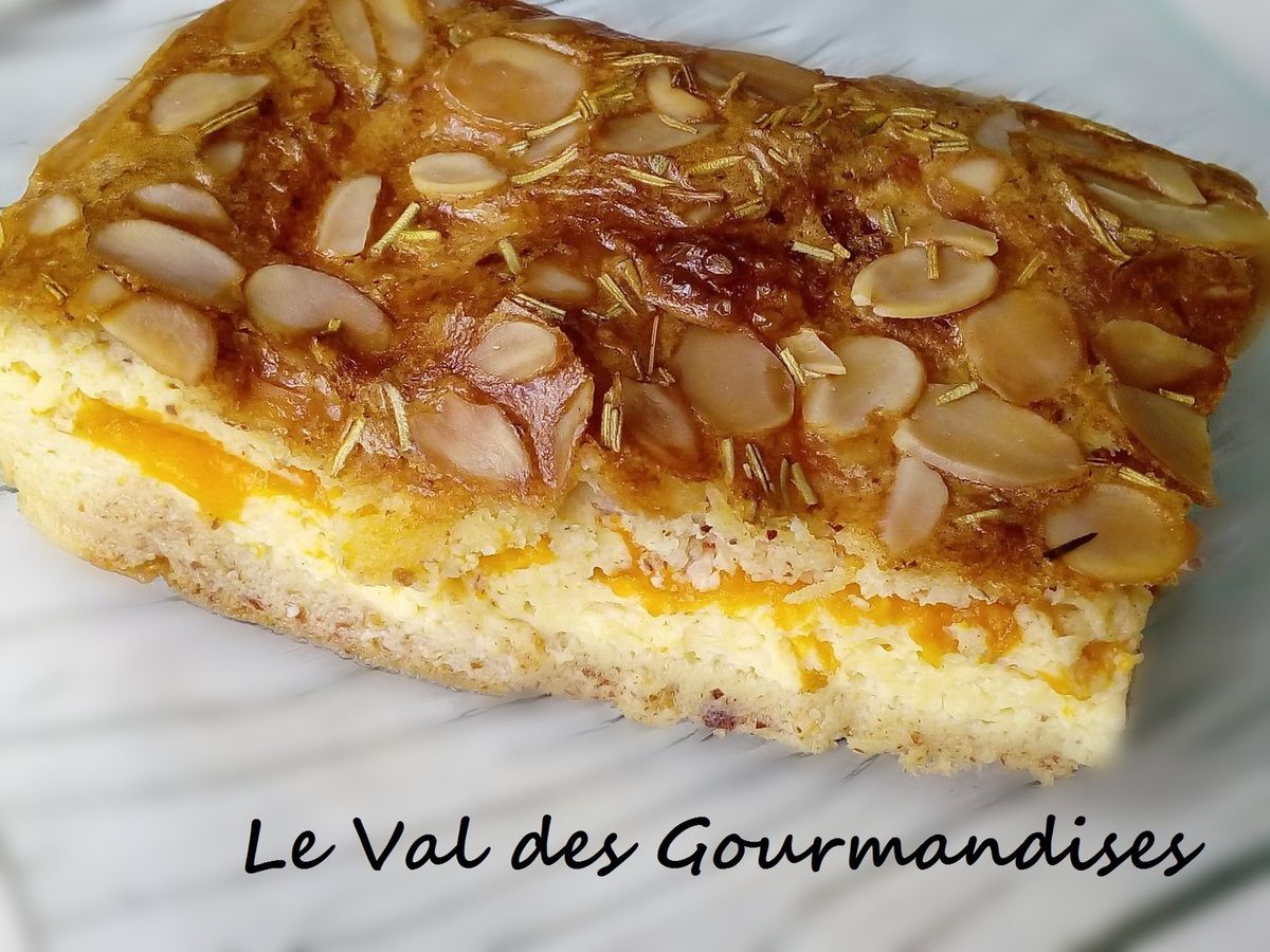 Clafoutis Aux Abricots Amandes Et Romarin Le Val Des Gourmandises