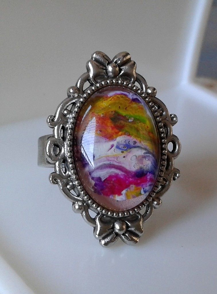 Peinte, par artiste, bague, art nouveau, bohème,argente,vieilli, cabochon oval, 13x18mm,orange, vert, jaune, fushia, blanc
