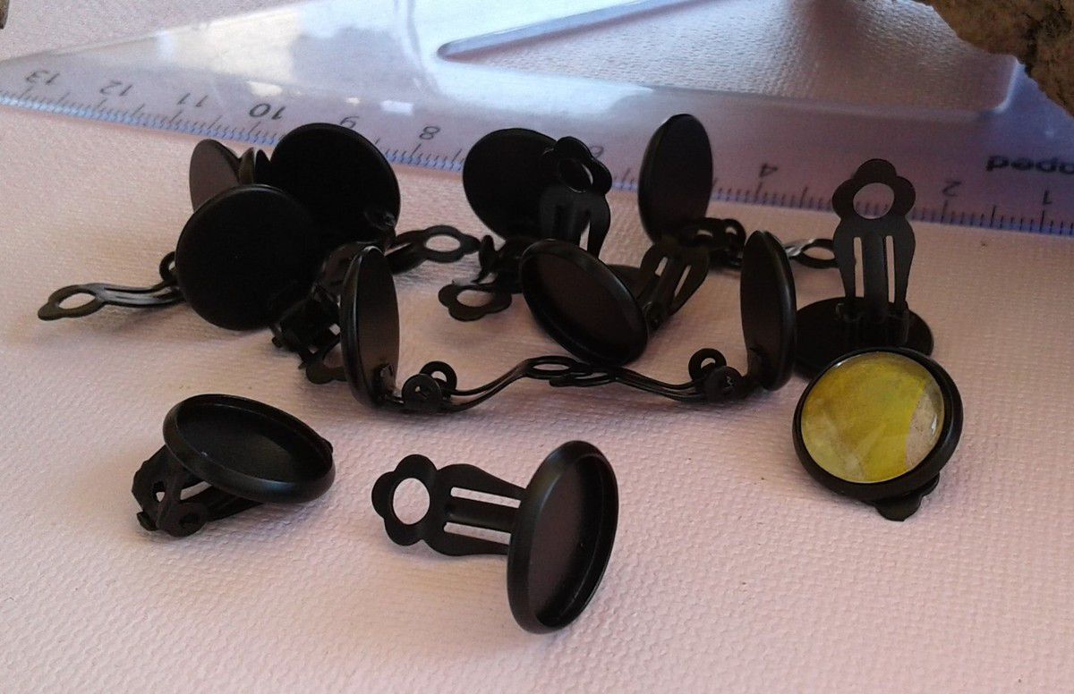 Base clip boucle oreille non percée,laiton noir,collage cabochon rond,fond plat,dia 12mm,verre fimo image,fourniture bricolage mercerie,diy bijou gothique edouardien,boheme fashion victorien,fait mains