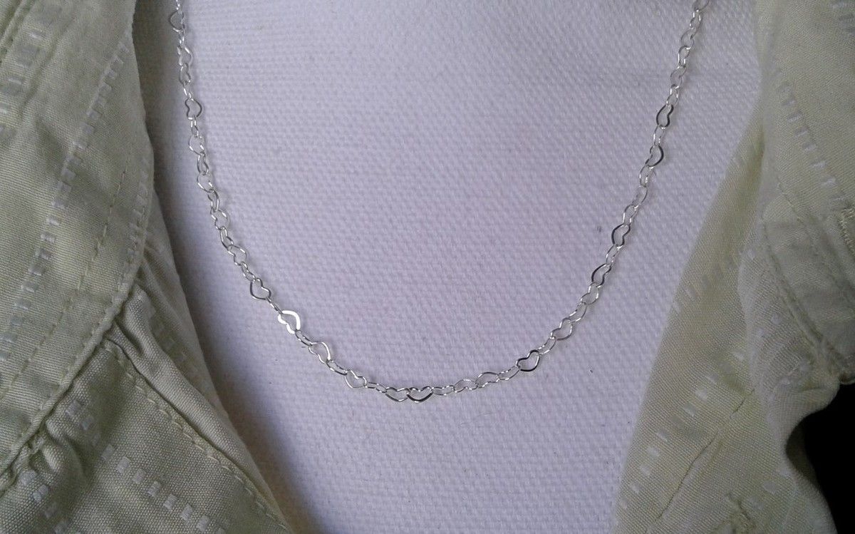 46cm, chaîne maillons coeurs 4x3mm,18 pouces,argent poinçon 925e,fermoir mousqueton,bijou pendentif collier,femme enfant,cadeau fete cérémonie anniversaire,gothique vintage retro,baroque punk kawaii,boheme victorien edouardien,art deco art nouveau,avant garde contemporain