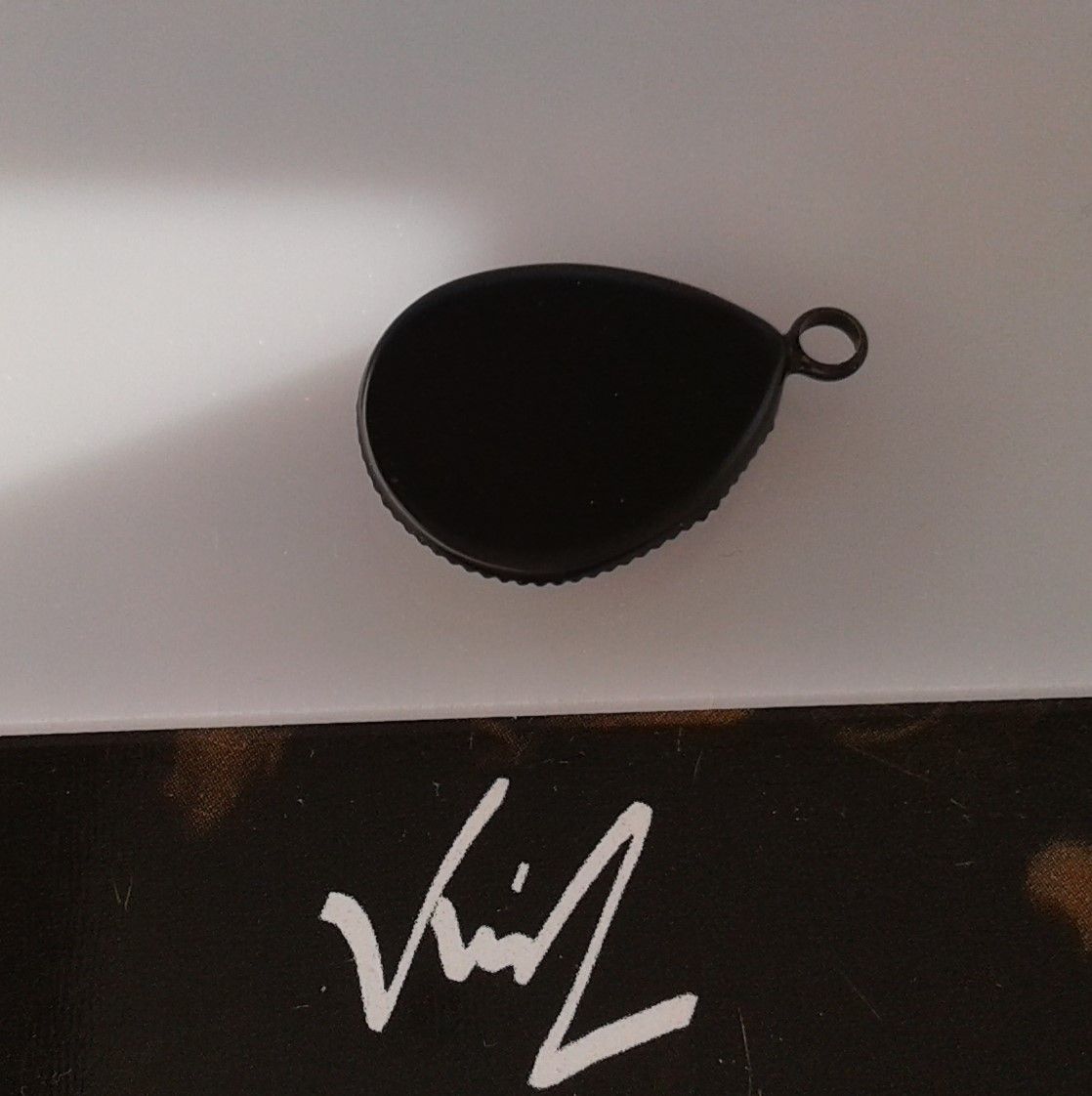 Fait mains en france, par artiste peintre,aquarelle originale isabelle k,rose,pendentif laiton noir,cabochon goutte 13x18mm,fourniture diy bijoux,boho bobo gothique,fashion punk,edouardien art deco,cadeau fete anniversaire,victorien baroque