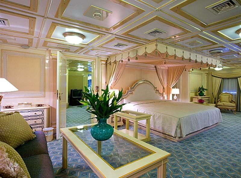 Saddam Hussein's bedroom aboard his first yacht