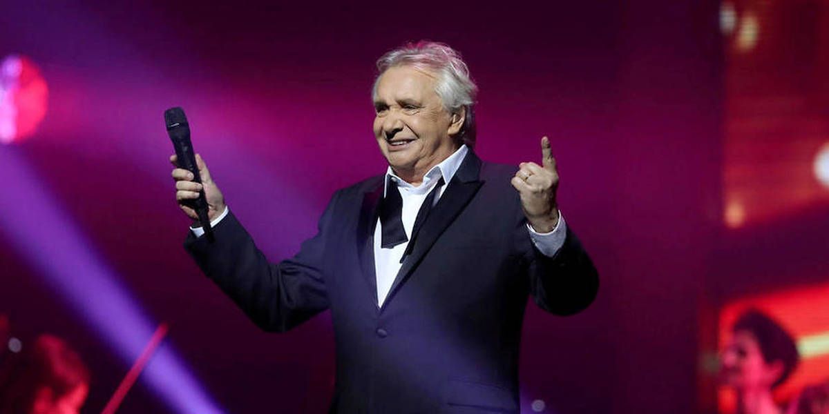 300 chœurs chantent les plus belles chansons de Michel ...