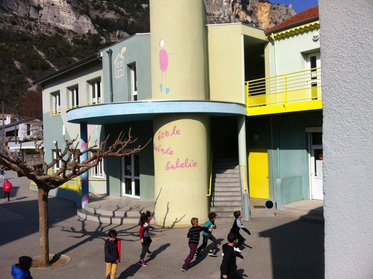 Présentation de l'école SainteEulalie Ecole Ste Eulalie