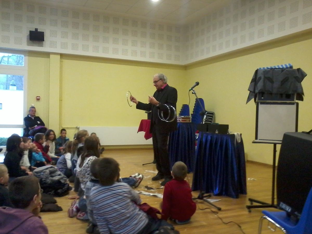 Coffret Magie Magic Secret - 35 Tours Illusion & Mentalisme + Accessoires Pro - App IOS/Android Incluse