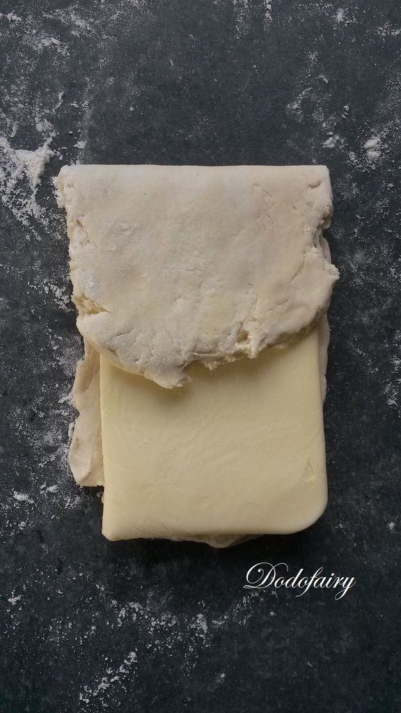 Incorporation du beurre dans la détrempe (1er tour)
