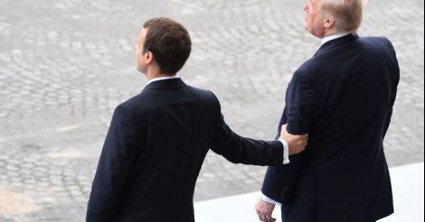 Macron aime me tenir la main, affirme Trump