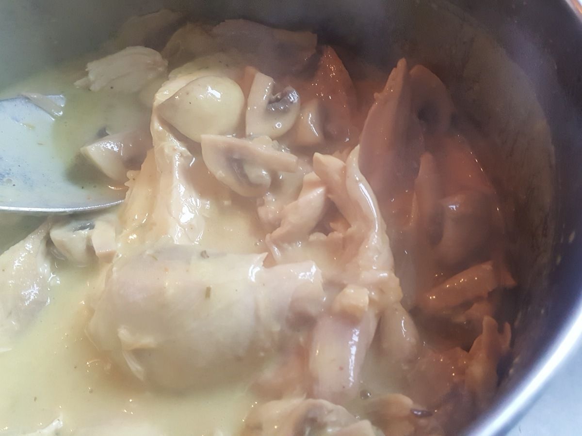 Poule au pot, vol au vent, chicken soup et bouillon de volaille... Le