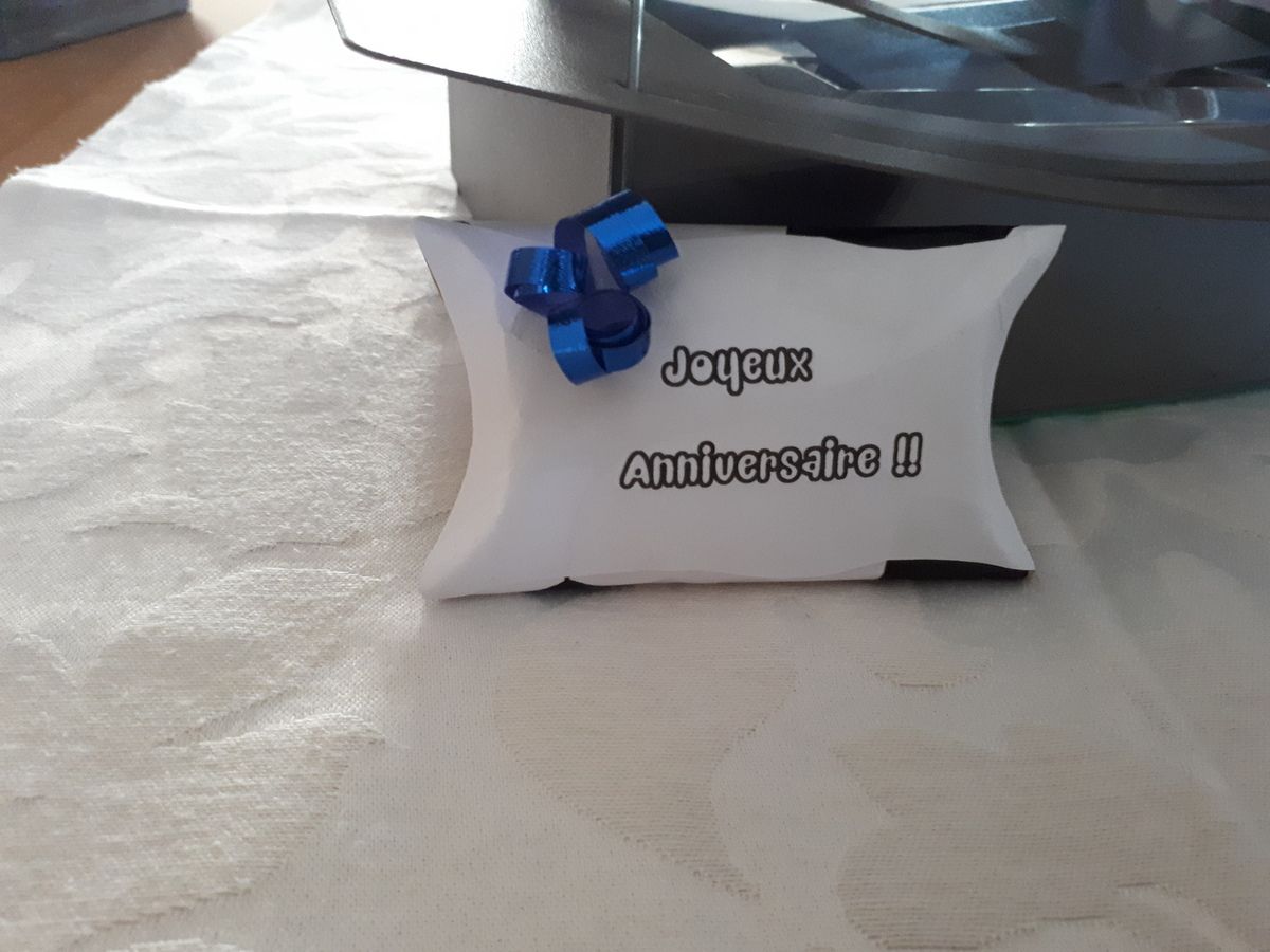 Mini Emballage Avec Rouleau Papier Toilette Ballon De Foot Chez Nounoute Cies Mini Emballage Avec Rouleau Papier Toilette Ballon De Foot Chez Nounoute Cies