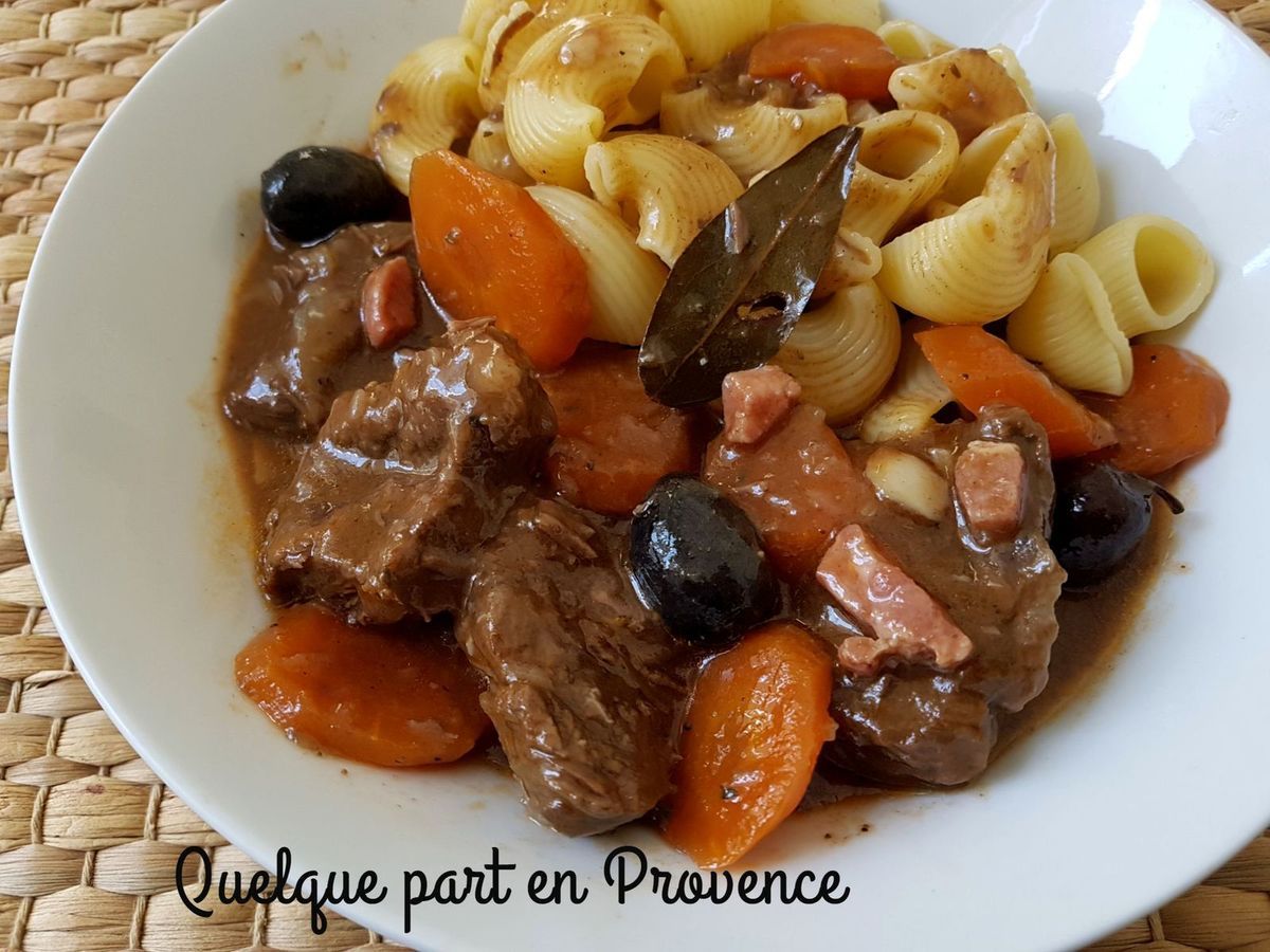 Estouffade De Boeuf Au Vin Blanc Quelque Part En Provence