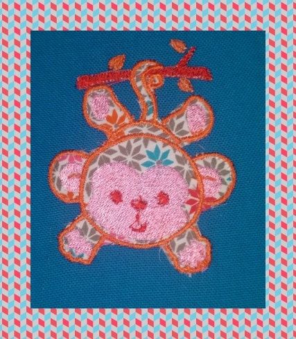 Appliqué gratuit pour machine petit singe