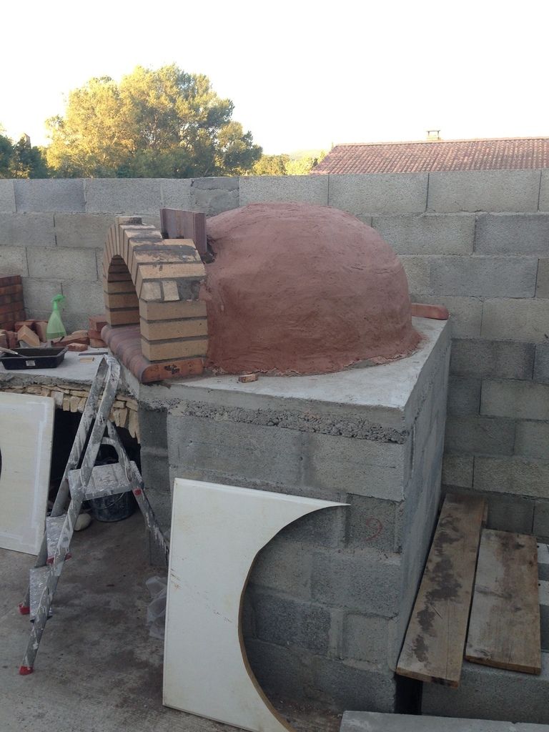 Construction du Four à pain/pizza Mon four à pain en briques réfractaires