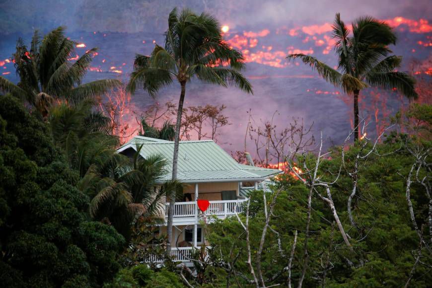 Éruption du volcan Kilauea (Hawaii) en mai 2018 la lave détruit les habitations de Leilani Estates et Kapoho.